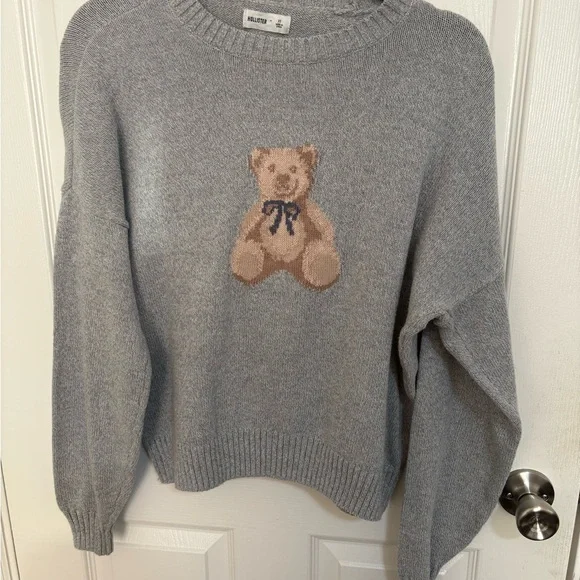 Hollister Teddy Bear with Blue Bow Sweater - Picture 2 of 5